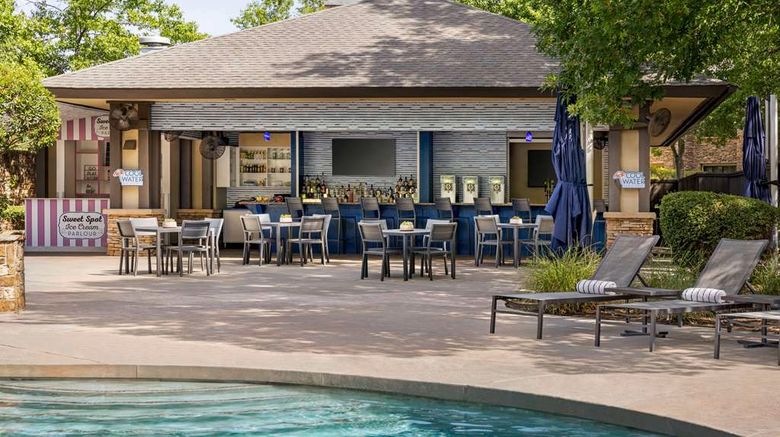 <b>The Woodlands Resort, Curio Collection Pool</b>. Images powered by <a href="https://iceportal.shijigroup.com/" title="IcePortal" target="_blank">IcePortal</a>.
