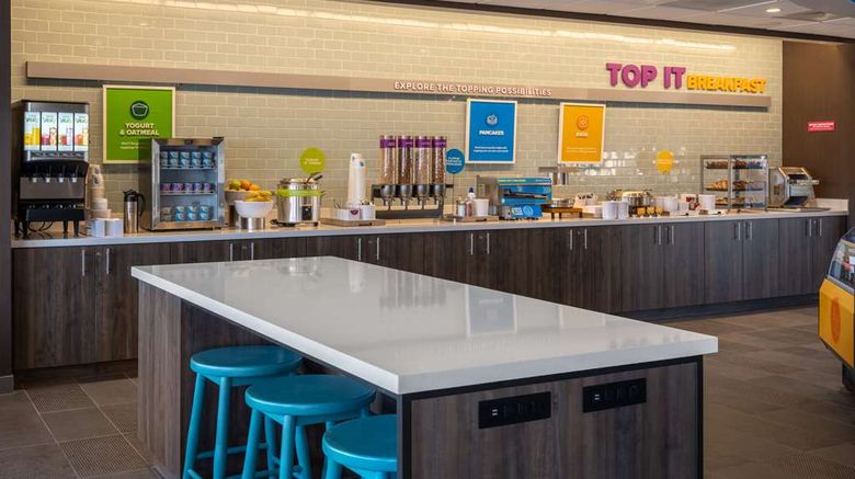 <b>Tru by Hilton Naperville Restaurant</b>. Images powered by <a href="https://iceportal.shijigroup.com/" title="IcePortal" target="_blank">IcePortal</a>.
