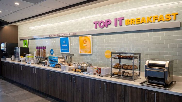 Tru by Hilton Naperville Restaurant