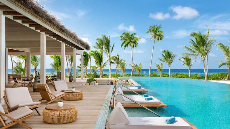 <b>Hilton Maldives Amingiri Resort & Spa Pool</b>. Images powered by <a href="https://iceportal.shijigroup.com/" title="IcePortal" target="_blank">IcePortal</a>.