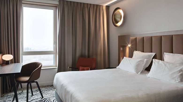 <b>DoubleTree by Hilton Lyon Eurexpo Room</b>. Images powered by <a href="https://iceportal.shijigroup.com/" title="IcePortal" target="_blank">IcePortal</a>.