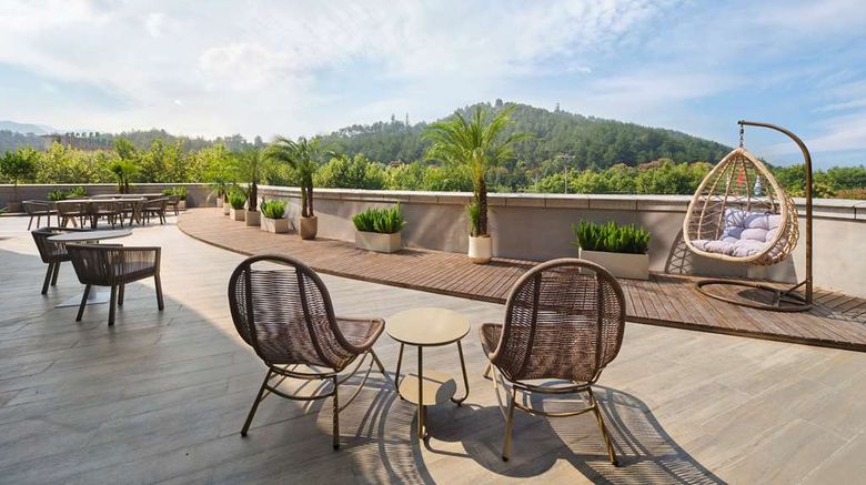 <b>Hilton Garden Inn Huzhou Phoenix Mtn Exterior</b>. Images powered by <a href="https://iceportal.shijigroup.com/" title="IcePortal" target="_blank">IcePortal</a>.