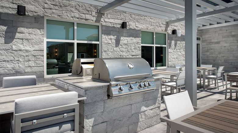 <b>Homewood Suites by Hilton Destin Restaurant</b>. Images powered by <a href="https://iceportal.shijigroup.com/" title="IcePortal" target="_blank">IcePortal</a>.