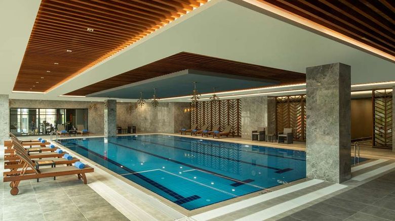 <b>DoubleTree by Hilton Manisa Pool</b>. Images powered by <a href="https://iceportal.shijigroup.com/" title="IcePortal" target="_blank">IcePortal</a>.