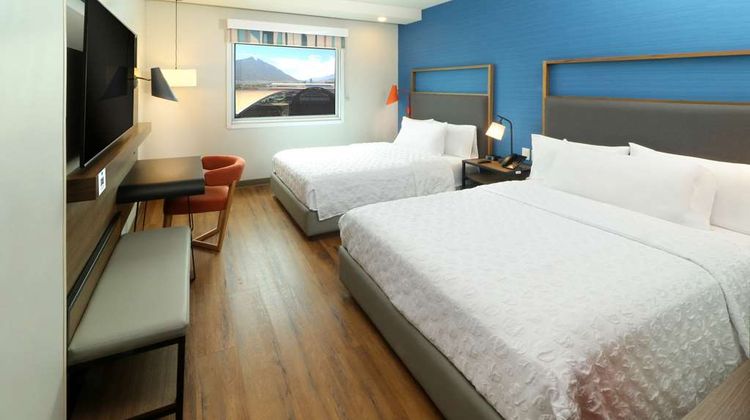 Tru by Hilton Monterrey Fundidora Room