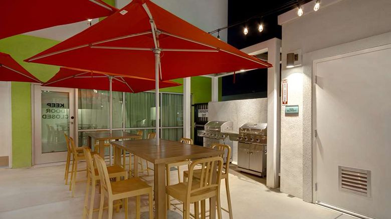 <b>Home2 Suites Garden Grove Anaheim Restaurant</b>. Images powered by <a href="https://iceportal.shijigroup.com/" title="IcePortal" target="_blank">IcePortal</a>.