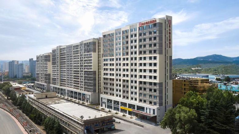 <b>Hilton Garden Inn Jincheng Gushuyuan Exterior</b>. Images powered by <a href="https://iceportal.shijigroup.com/" title="IcePortal" target="_blank">IcePortal</a>.