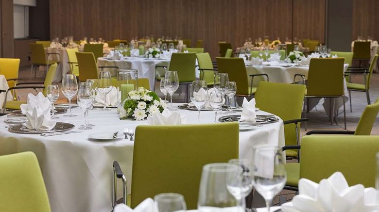 <b>DoubleTree by Hilton Hannover Schweizerh Meeting</b>. Images powered by <a href="https://iceportal.shijigroup.com/" title="IcePortal" target="_blank">IcePortal</a>.