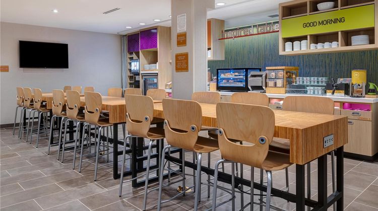 Home2 Suites by Hilton Redding Restaurant