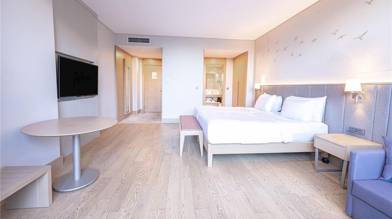 <b>Radisson Hotel Istanbul Harbiye Suite</b>. Images powered by <a href="https://iceportal.shijigroup.com/" title="IcePortal" target="_blank">IcePortal</a>.