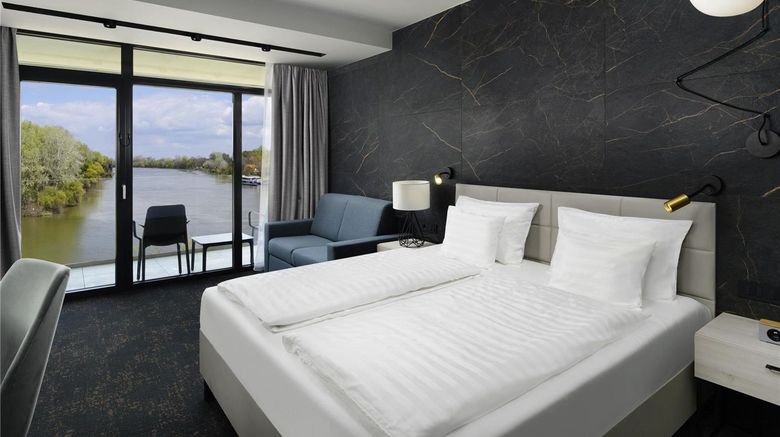 <b>Mercure Tokaj Center Room</b>. Images powered by <a href="https://iceportal.shijigroup.com/" title="IcePortal" target="_blank">IcePortal</a>.