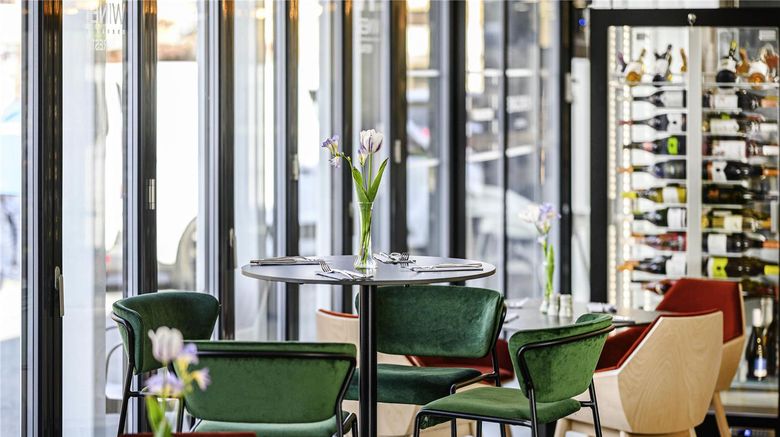 <b>Mercure Tokaj Center Restaurant</b>. Images powered by <a href="https://iceportal.shijigroup.com/" title="IcePortal" target="_blank">IcePortal</a>.