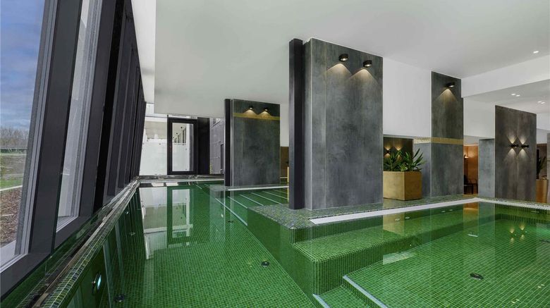 <b>Mercure Tokaj Center Pool</b>. Images powered by <a href="https://iceportal.shijigroup.com/" title="IcePortal" target="_blank">IcePortal</a>.