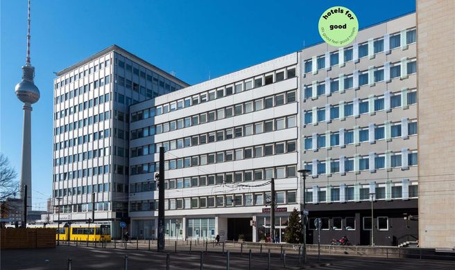 Greet Berlin Alexanderplatz Exterior