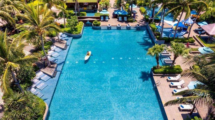 Pullman Haikou Hotel Pool