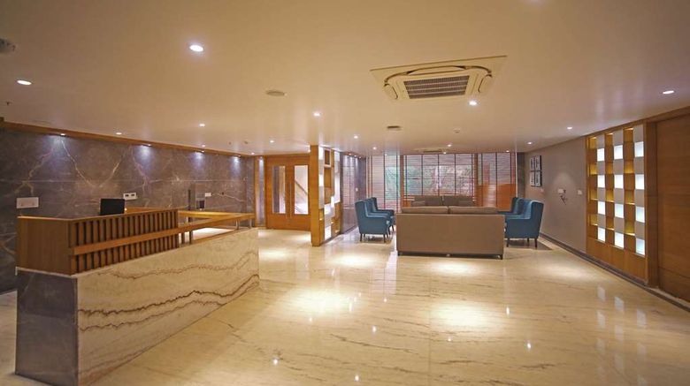 <b>Comfort Inn Kaikaluru Lobby</b>. Images powered by <a href="https://iceportal.shijigroup.com/" title="IcePortal" target="_blank">IcePortal</a>.