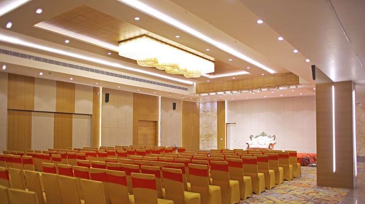 Comfort Inn Kaikaluru Meeting