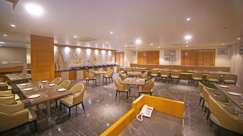 <b>Comfort Inn Kaikaluru Restaurant</b>. Images powered by <a href="https://iceportal.shijigroup.com/" title="IcePortal" target="_blank">IcePortal</a>.
