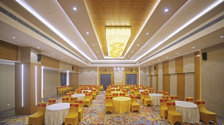 Comfort Inn Kaikaluru Meeting