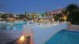 Ocean Point Resort & Spa Exterior