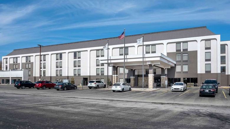 <b>MainStay Suites Springfield IL Exterior</b>. Images powered by <a href="https://iceportal.shijigroup.com/" title="IcePortal" target="_blank">IcePortal</a>.