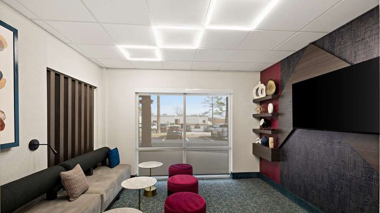 <b>Best Western Shackleford Lobby</b>. Images powered by <a href="https://iceportal.shijigroup.com/" title="IcePortal" target="_blank">IcePortal</a>.