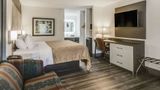 <b>Quality Inn Room</b>. Images powered by <a href="https://iceportal.shijigroup.com/" title="IcePortal" target="_blank">IcePortal</a>.