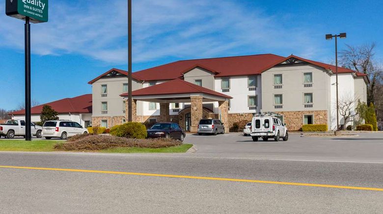 <b>Quality Inn and Suites Monterey I-40 Exterior</b>. Images powered by <a href="https://iceportal.shijigroup.com/" title="IcePortal" target="_blank">IcePortal</a>.