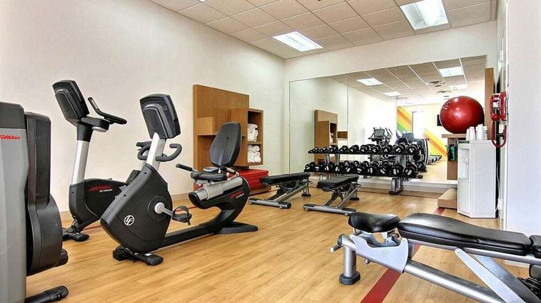 <b>Wyndham Omaha/West Dodge Health</b>. Images powered by <a href="https://iceportal.shijigroup.com/" title="IcePortal" target="_blank">IcePortal</a>.