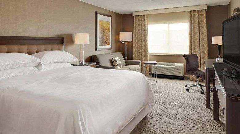 <b>Wyndham Omaha/West Dodge Room</b>. Images powered by <a href="https://iceportal.shijigroup.com/" title="IcePortal" target="_blank">IcePortal</a>.