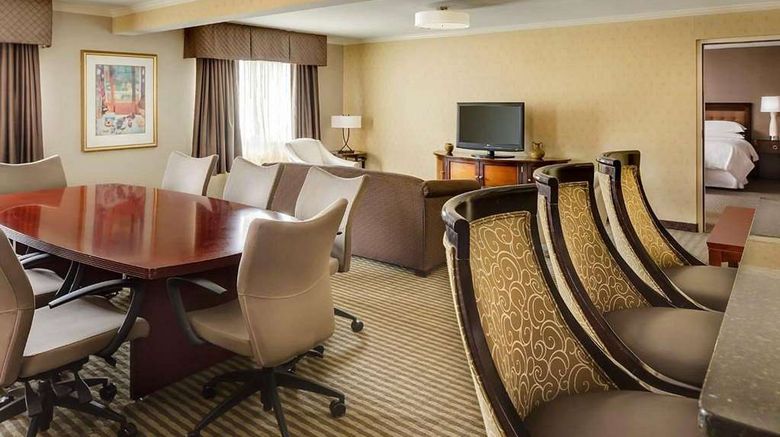 <b>Wyndham Omaha/West Dodge Room</b>. Images powered by <a href="https://iceportal.shijigroup.com/" title="IcePortal" target="_blank">IcePortal</a>.