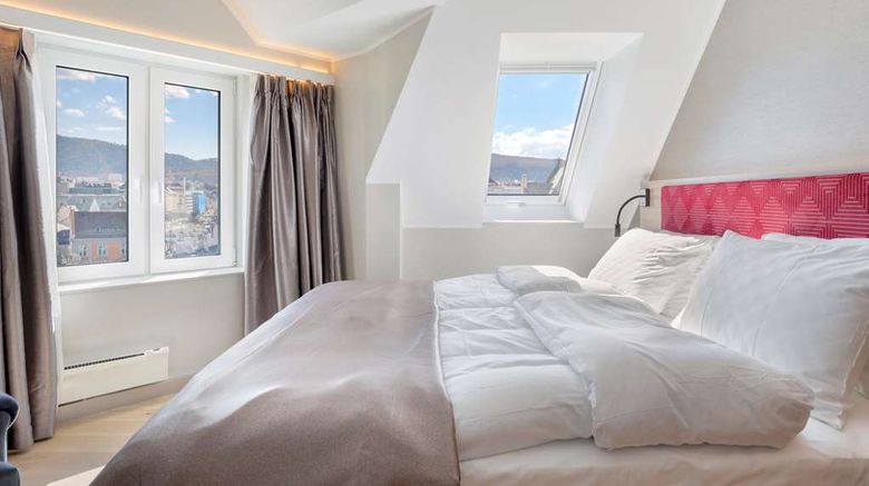 <b>Bergen Harbour Hotel-WorldHotels Crafted Room</b>. Images powered by <a href="https://iceportal.shijigroup.com/" title="IcePortal" target="_blank">IcePortal</a>.