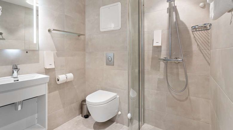 <b>Bergen Harbour Hotel-WorldHotels Crafted Suite</b>. Images powered by <a href="https://iceportal.shijigroup.com/" title="IcePortal" target="_blank">IcePortal</a>.