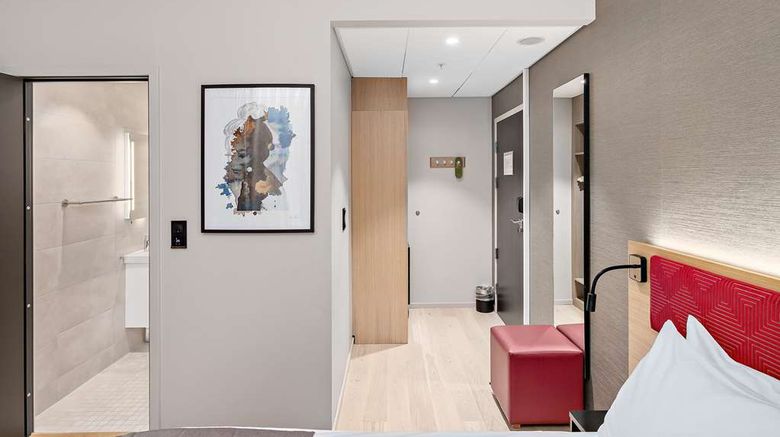 <b>Bergen Harbour Hotel-WorldHotels Crafted Room</b>. Images powered by <a href="https://iceportal.shijigroup.com/" title="IcePortal" target="_blank">IcePortal</a>.