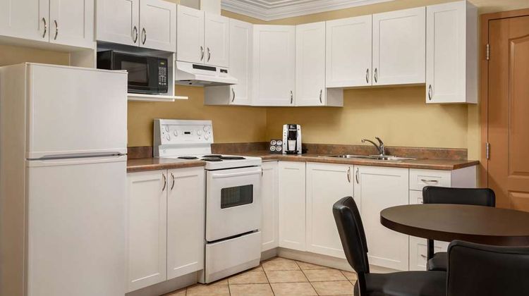 Nova Inn Yellowknife Suite