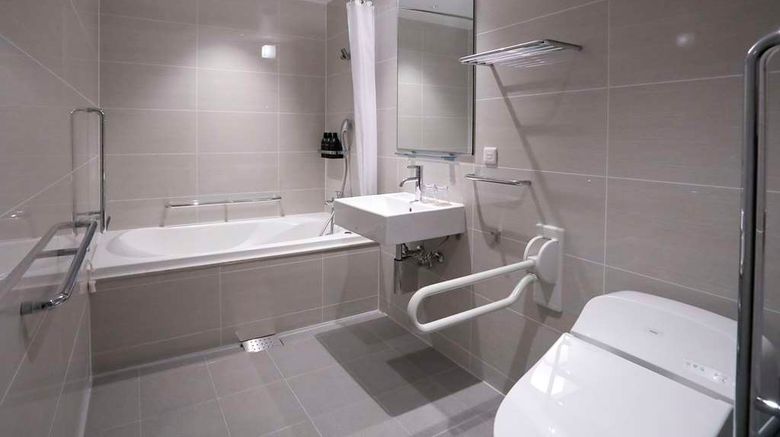 <b>Hyatt Place Kyoto Room</b>. Images powered by <a href="https://iceportal.shijigroup.com/" title="IcePortal" target="_blank">IcePortal</a>.