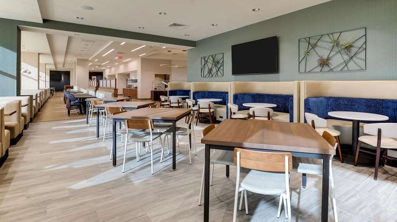 <b>Drury Plaza Hotel Orlando Restaurant</b>. Images powered by <a href="https://iceportal.shijigroup.com/" title="IcePortal" target="_blank">IcePortal</a>.