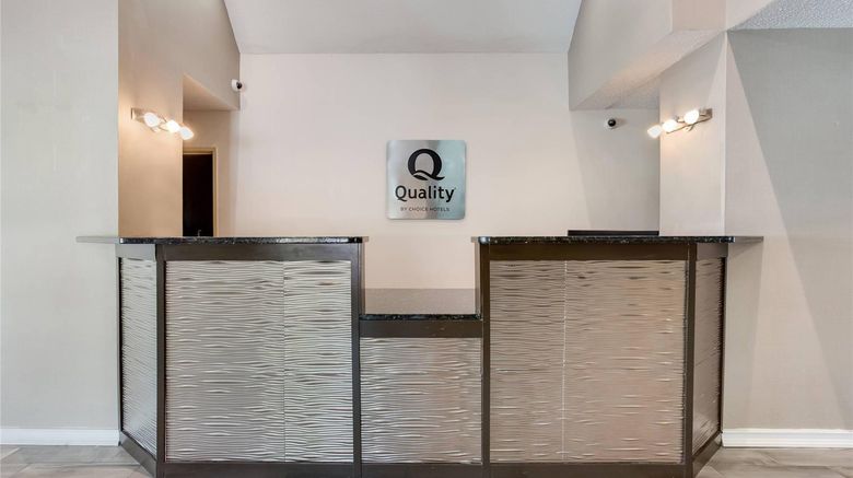 <b>Quality Inn Lees Summit-Kansas City Lobby</b>. Images powered by <a href="https://iceportal.shijigroup.com/" title="IcePortal" target="_blank">IcePortal</a>.