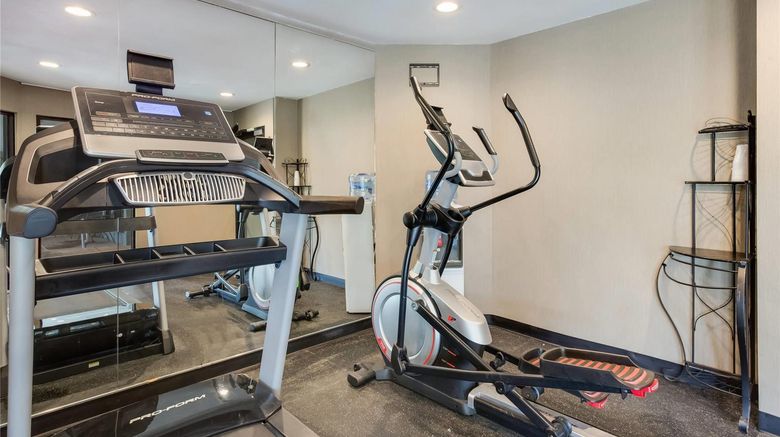 <b>Quality Inn Lees Summit-Kansas City Health</b>. Images powered by <a href="https://iceportal.shijigroup.com/" title="IcePortal" target="_blank">IcePortal</a>.