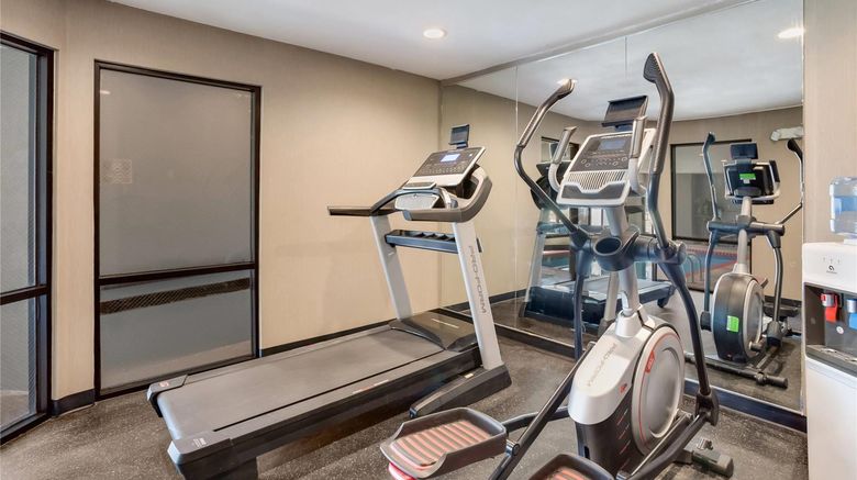 <b>Quality Inn Lees Summit-Kansas City Health</b>. Images powered by <a href="https://iceportal.shijigroup.com/" title="IcePortal" target="_blank">IcePortal</a>.