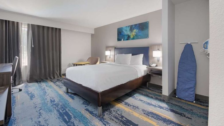 <b>Clarion Pointe Oklahoma City Airport Room</b>. Images powered by <a href="https://iceportal.shijigroup.com/" title="IcePortal" target="_blank">IcePortal</a>.