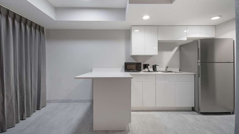 <b>Clarion Pointe Oklahoma City Airport Suite</b>. Images powered by <a href="https://iceportal.shijigroup.com/" title="IcePortal" target="_blank">IcePortal</a>.