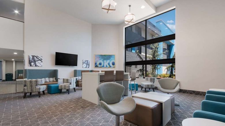 <b>Clarion Pointe Oklahoma City Airport Lobby</b>. Images powered by <a href="https://iceportal.shijigroup.com/" title="IcePortal" target="_blank">IcePortal</a>.