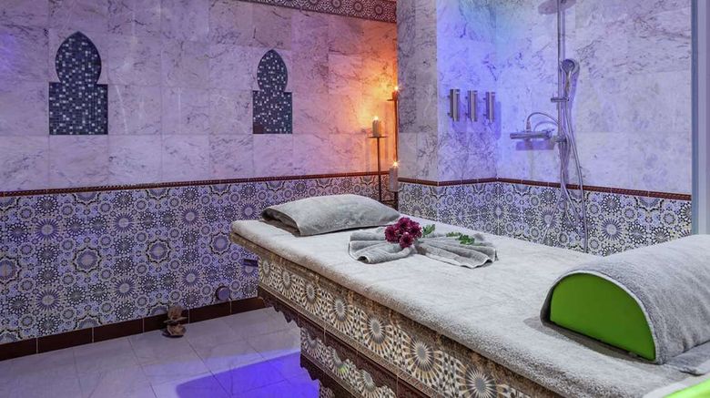 <b>DoubleTree by Hilton Dubai Al Jadaf Recreation</b>. Images powered by <a href="https://iceportal.shijigroup.com/" title="IcePortal" target="_blank">IcePortal</a>.