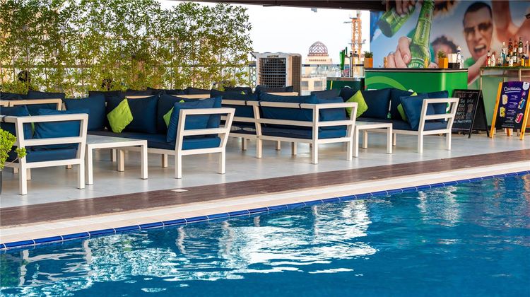 DoubleTree by Hilton Dubai Al Jadaf Pool