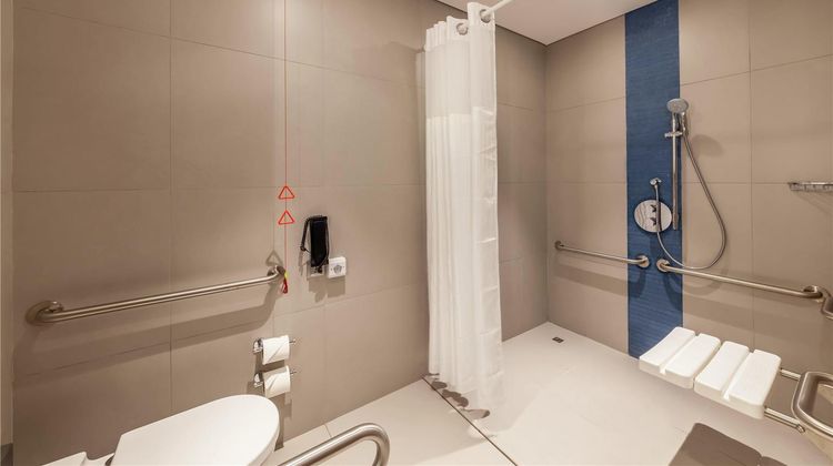 DoubleTree by Hilton Dubai Al Jadaf Room