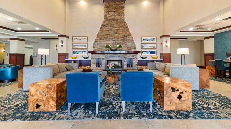 DoubleTree by Hilton Blue Ridge Shadows Lobby