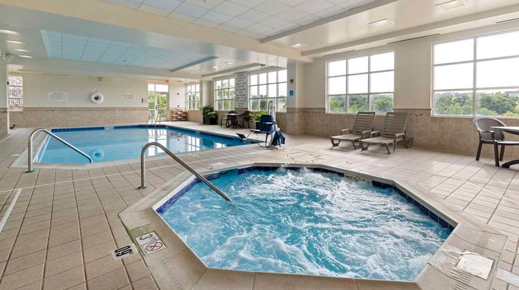 DoubleTree by Hilton Blue Ridge Shadows Pool