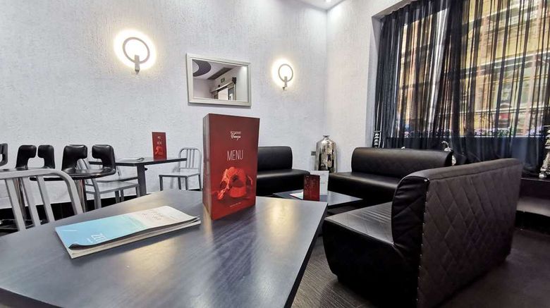 <b>Bucharest Central Lobby</b>. Images powered by <a href="https://iceportal.shijigroup.com/" title="IcePortal" target="_blank">IcePortal</a>.