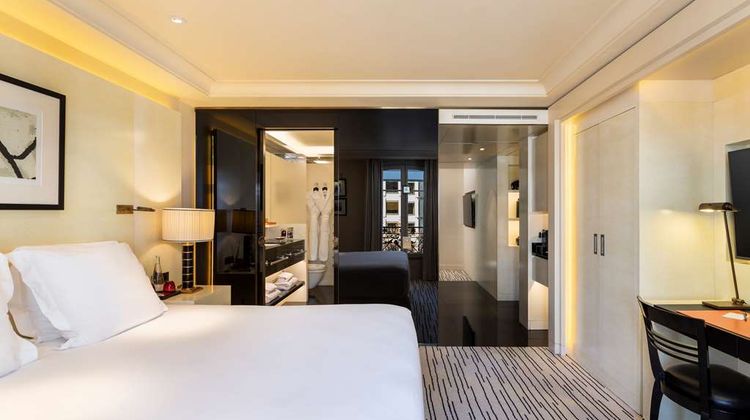 Hotel Montaigne Room